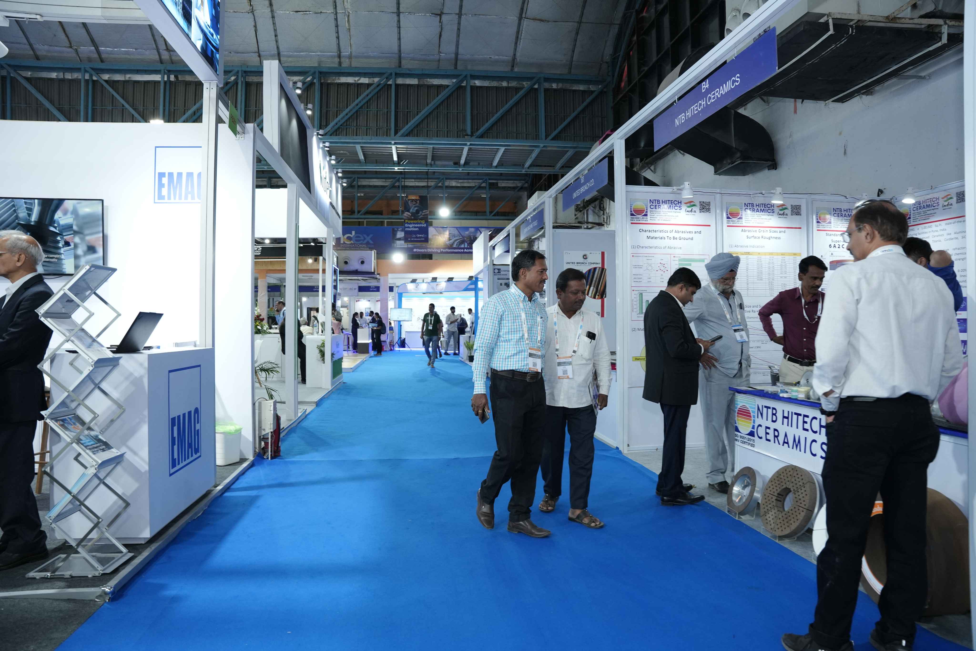 Heavy transport machinery expo